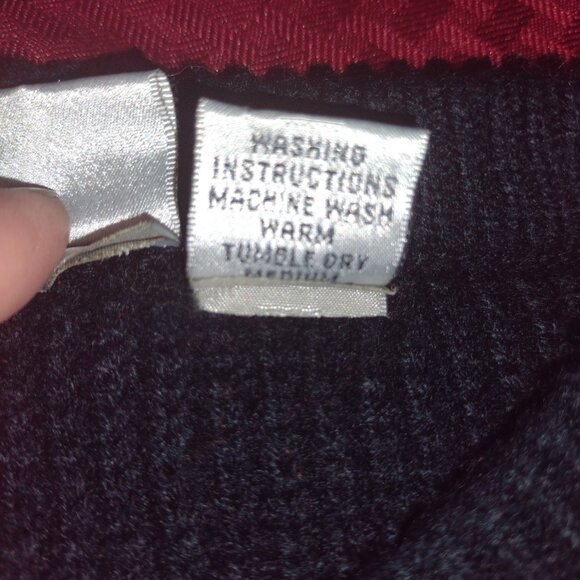 Women’s Cornerstone Sweaters – Red & Black – Size 22W - Picture 3 of 15